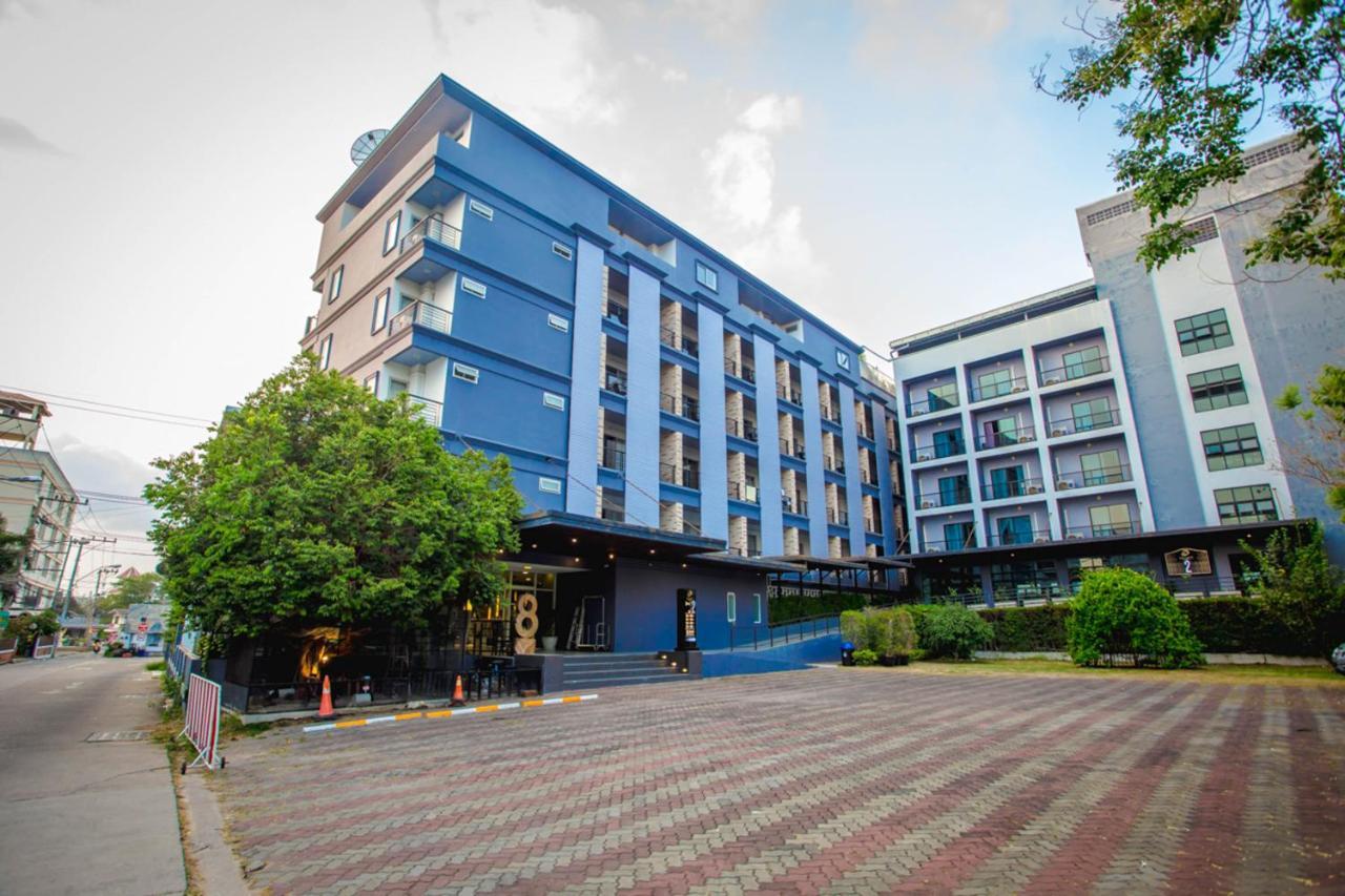 Embryo Hotel Pattaya Exterior photo